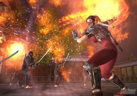 Lloyd vuelve a la carga como héroe invitado en SoulCalibur Legends