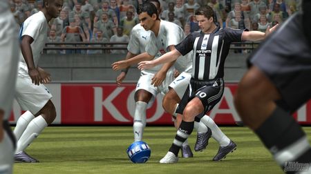 Fecha de salida, im�genes y nuevos detalles de Pro Evolution Soccer 2008 Wii
