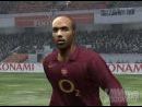 Pro Evolution Soccer tendrá modo online para PlayStation 2, y seguramente también lo incluya la versión de PSP